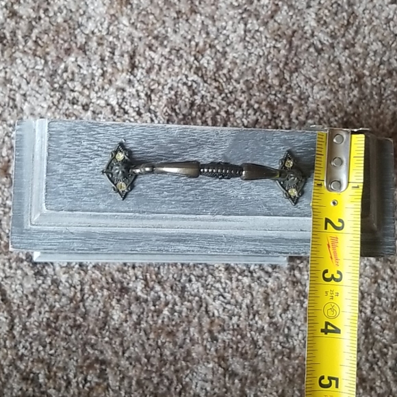 Gray Table Clock - Picture 7 of 7